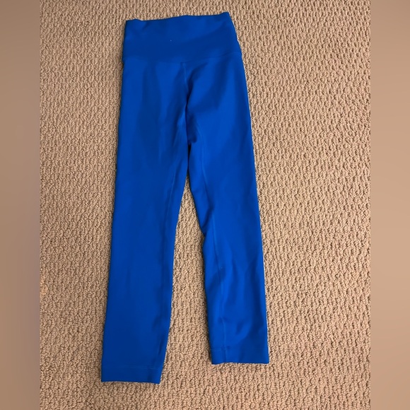 like new blue lululemon wonder train leggings - Picture 4 of 4